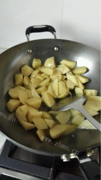 红烧土豆做法图解2)