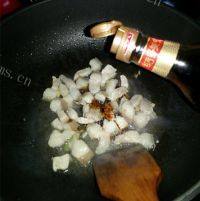家常花菜烧肉做法图解5)