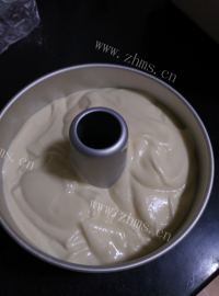 自制中空戚风蛋糕做法图解9)