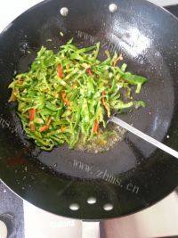 自己做的青椒肉丝面做法图解4)