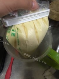 香飘十里的脆皮蛋糕做法图解5)