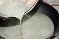 香甜美味的黑糖黑豆花做法图解4)