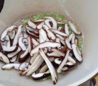 家常菜香菇油菜做法图解8)