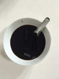 美味的电饭煲版烤鸡做法图解5)