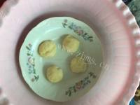 好吃迷你黄油面包卷做法图解4)