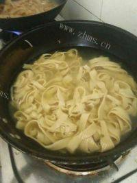 解暑的凉拌豆皮豆芽做法图解4)