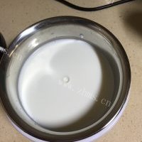香甜可口的自制酸奶的做法图解二