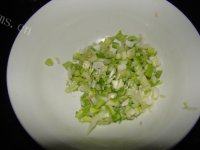 自己做的酸菜馅饺子做法图解2)