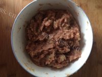 美味的小白菜肉丸汤做法图解2)