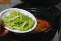营养的双蔬筒子骨汤的做法图解六