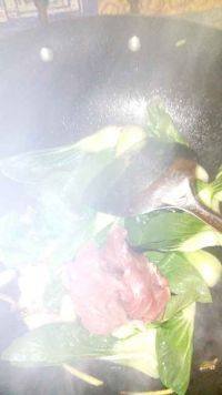 香浓的青菜肉片汤做法图解8)