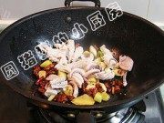 家常菜宫保鱿鱼做法图解7)