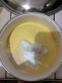 早餐之玉米面饼子做法图解1)