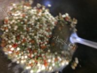 美味的雪菜芡实炒薄壳米的做法图解十