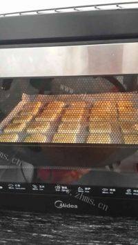 美味的黑加仑饼干做法图解6)