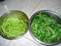 鲜的蒜蓉空心菜做法图解2)