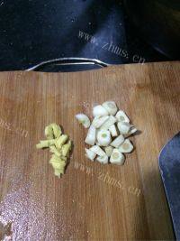家常菜清炒豌豆尖做法图解2)