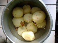 在家做的土豆烧肉做法图解1)