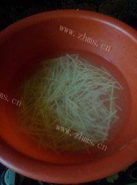 家常菜酸辣土豆丝做法图解1)