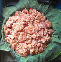 美味的麻辣粉蒸肉做法图解9)