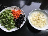 自己做的土豆豆角焖面做法图解2)