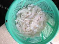 美味的素炒河粉做法图解3)