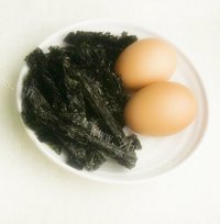 美味的紫菜鸡蛋汤做法图解1)
