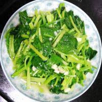 自制清炒菠菜
