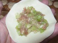 自己做的芹菜水饺做法图解10)