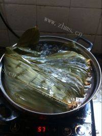 咸肉绿豆米粽做法图解2)