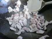 木耳炒肉片做法图解3)