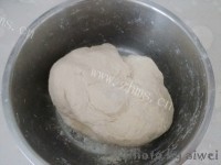 美味的猪肉茴香包子做法图解2)