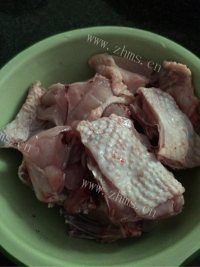 滋补的枸杞鸡汤做法图解1)
