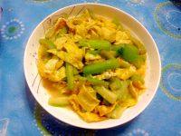 家常菜丝瓜炒鸡蛋