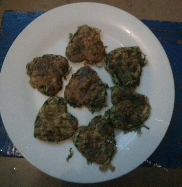 香喷喷的香椿鸡蛋饼