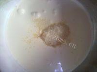 自制绿茶慕斯做法图解6)