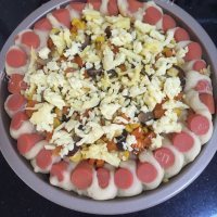 美味的火腿卷边披萨做法图解16)