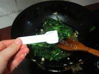 家常菜蒜蓉炒茼蒿做法图解6)