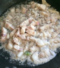 香飘十里的土豆炖肉做法图解5)