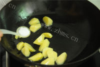 色味俱佳的排骨土豆一锅焖做法图解2)