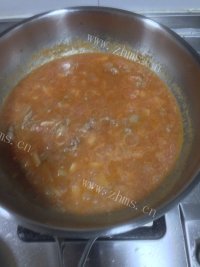 美味的牛肉柿子焖面做法图解4)