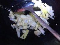 香味浓郁的大葱炒鸡蛋做法图解2)