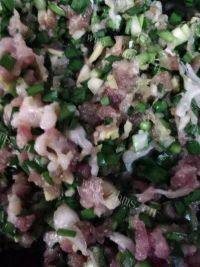 美味可口的鲜肉水饺做法图解4)