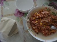 自制玉米香菇猪肉馄饨做法图解7)