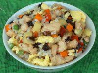 食欲满满的鸡丁炒饭