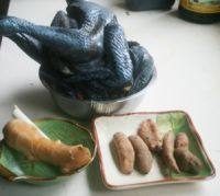 色泽不错的天麻炖乌鸡做法图解1)