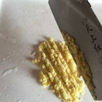 美味的煎猪扒做法图解4)