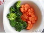 美味的羊肉煎鸡双拼饭做法图解4)