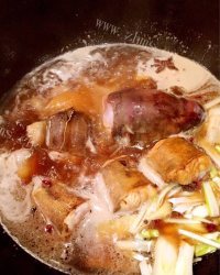 好吃的鲶鱼炖茄子做法图解4)