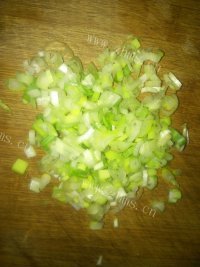 家常菜青椒炒肉丝做法图解4)